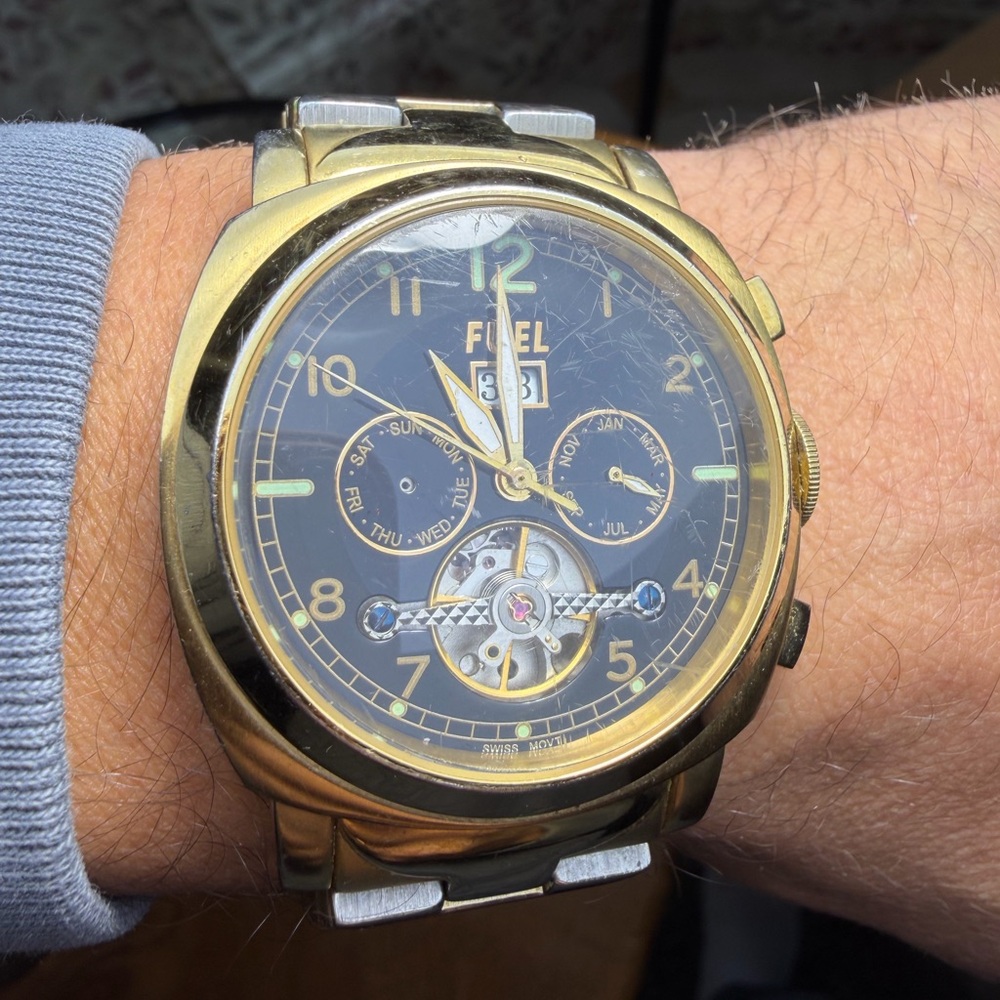 FUEL! SWISS MOVEMENT BLACK DIAL AUTOMATIC MULTI FUNCTION GENTLEMEN'S WATCH